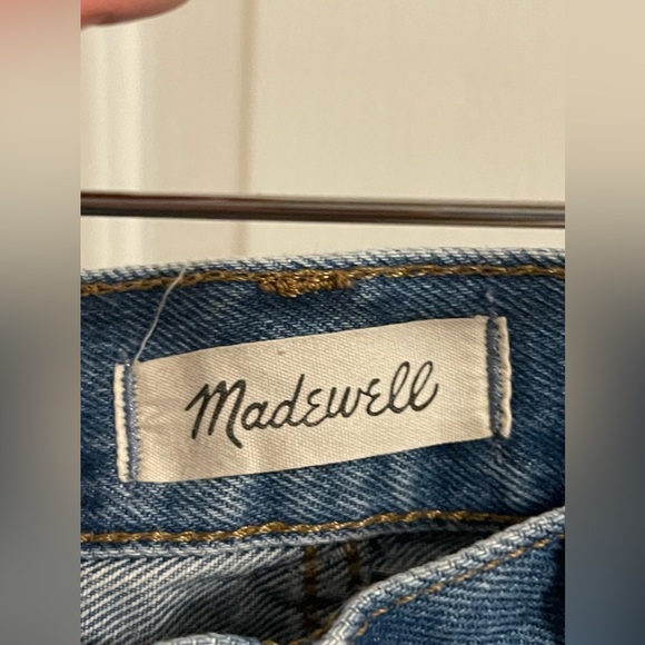 Madewell Relaxed Denim Distressed shorts size 30 - Picture 5 of 6